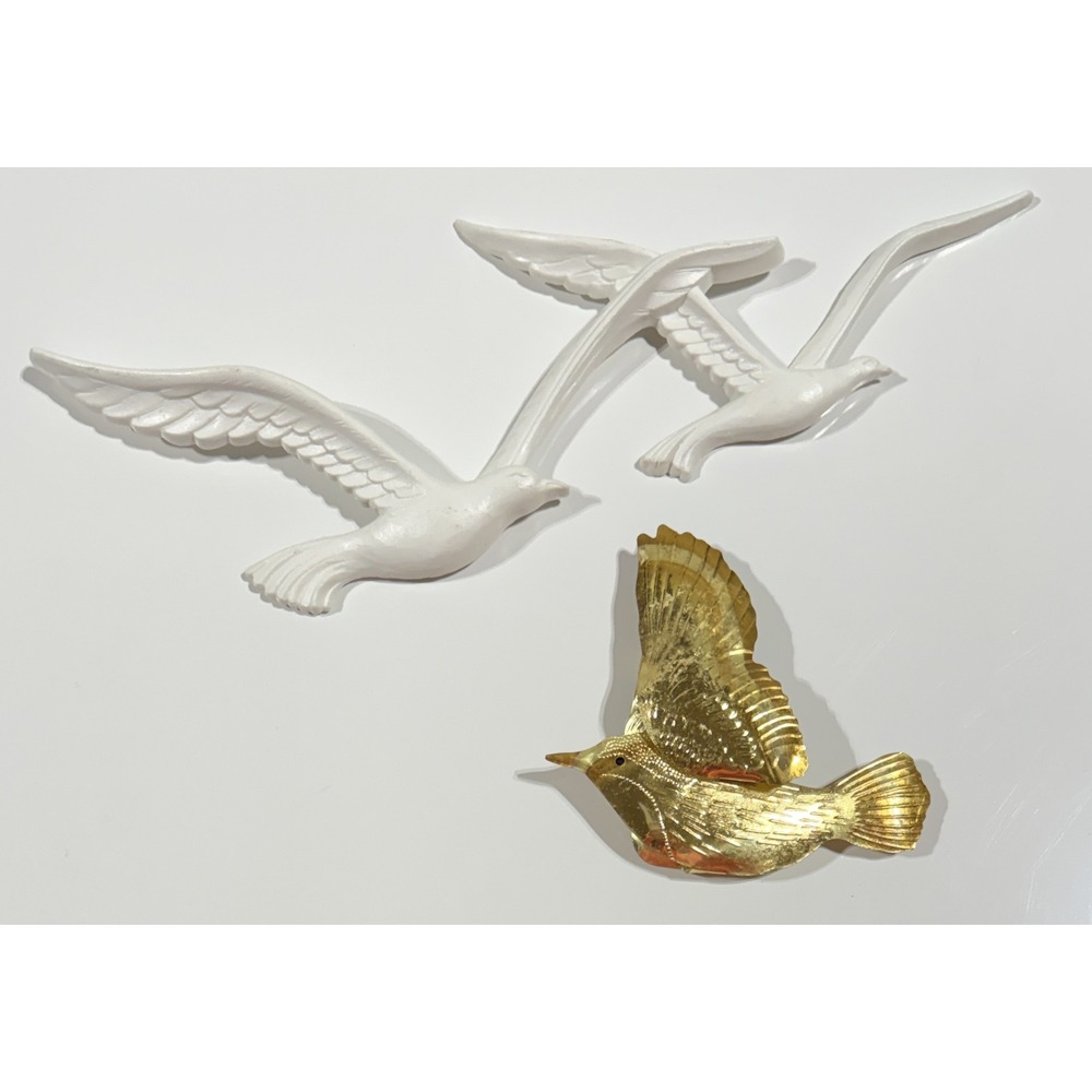 VTG HOMCO 1979 Flying Seagull Wall Plaques Set of 2 + Brass Bird MCM Coastal